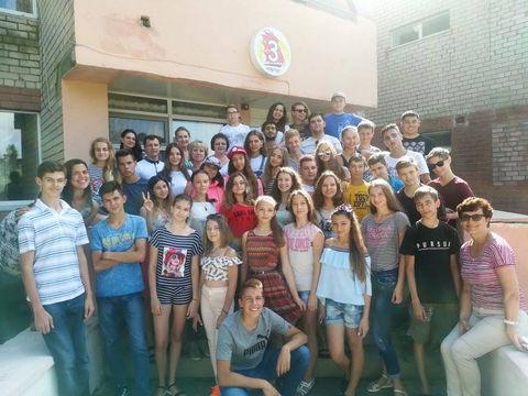 Intercamp summer camp participants and team in a group photo